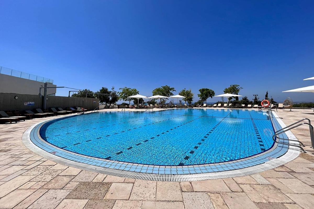 Elma Hotel And Art Complex Zichron Ja’akow Kültér fotó